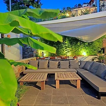 Villa In Sleeps 10 With Pool Air Con And Wifi Bodrum