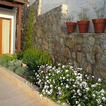 In Sleeps 10 With Pool Air Con And Wifi Villa