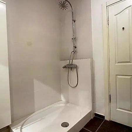 In Sleeps 10 With Pool Air Con And Wifi Villa