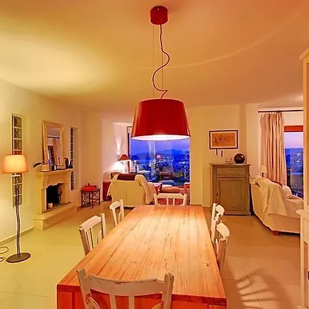 In Sleeps 10 With Pool Air Con And Wifi Villa