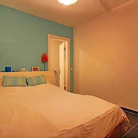 Villa In Sleeps 10 With Pool Air Con And Wifi