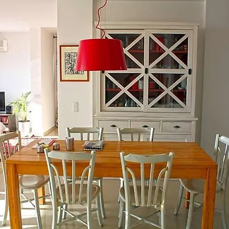 In Sleeps 10 With Pool Air Con And Wifi וילה *